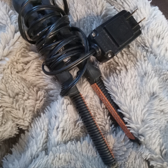 Travel Flat Iron - Picture 1 of 2